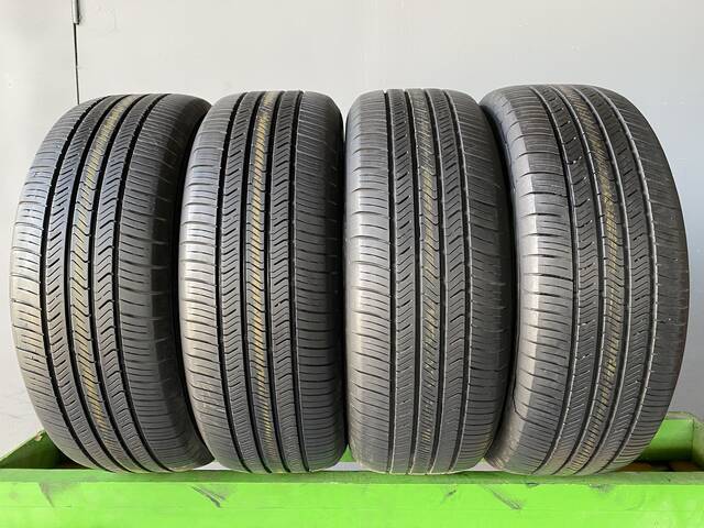 Toyo Open Country A44 235/55 R20